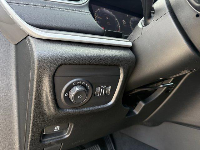 new 2025 Jeep Grand Cherokee car, priced at $45,238