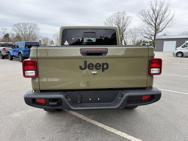 new 2025 Jeep Gladiator car, priced at $41,442