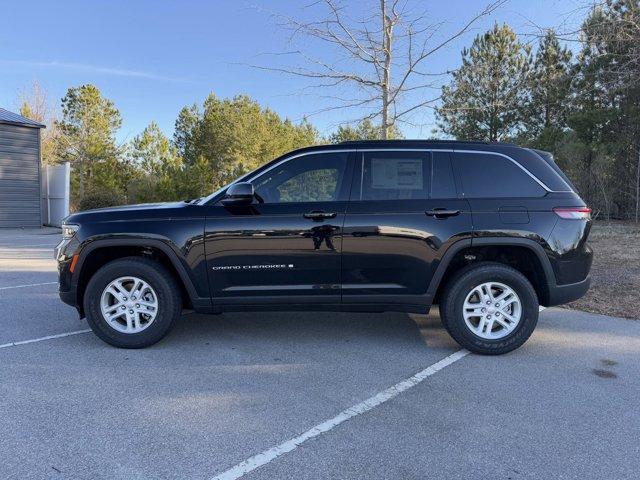 new 2025 Jeep Grand Cherokee car, priced at $36,825