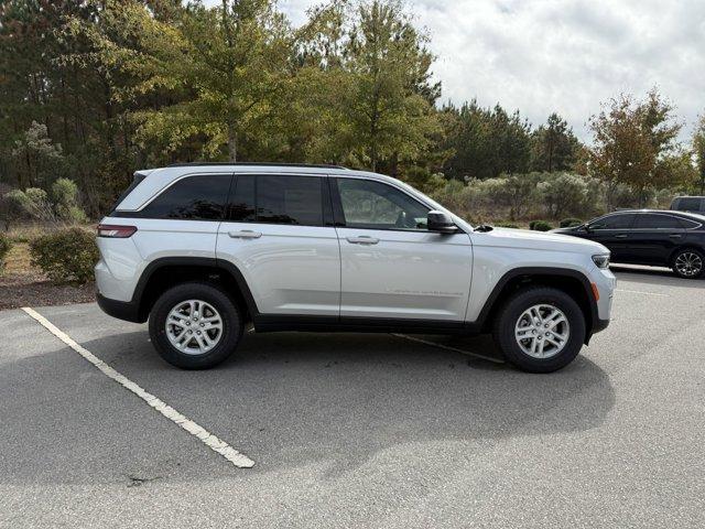 new 2025 Jeep Grand Cherokee car, priced at $37,325