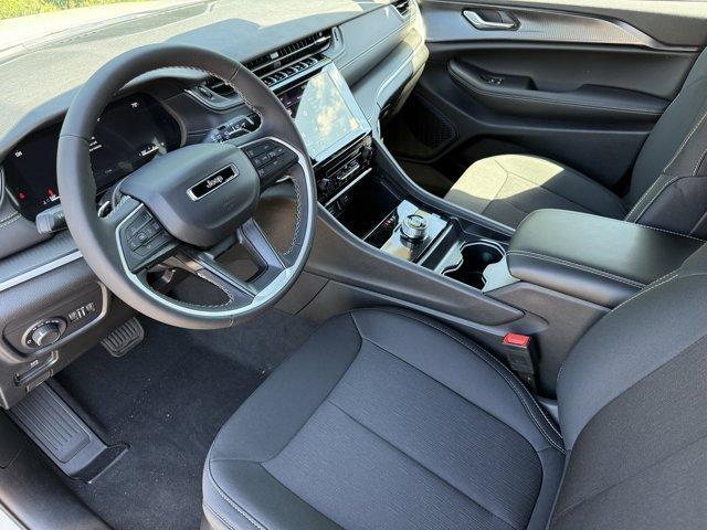 new 2025 Jeep Grand Cherokee car, priced at $36,814