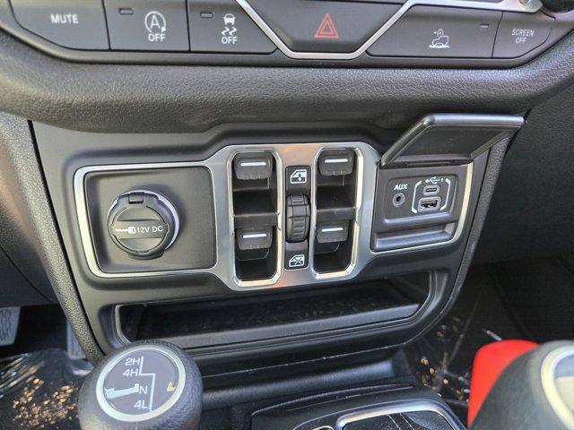 new 2025 Jeep Gladiator car, priced at $41,452