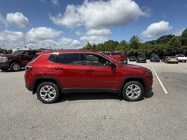 new 2025 Jeep Compass car, priced at $30,760