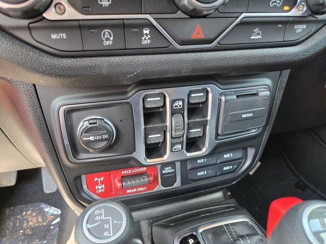 new 2025 Jeep Wrangler car, priced at $44,778