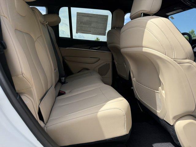 new 2025 Jeep Grand Cherokee car, priced at $48,371