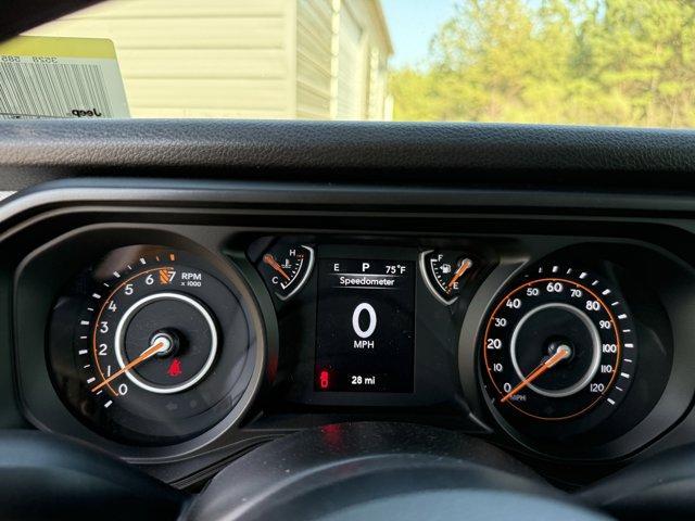 new 2025 Jeep Gladiator car, priced at $45,780