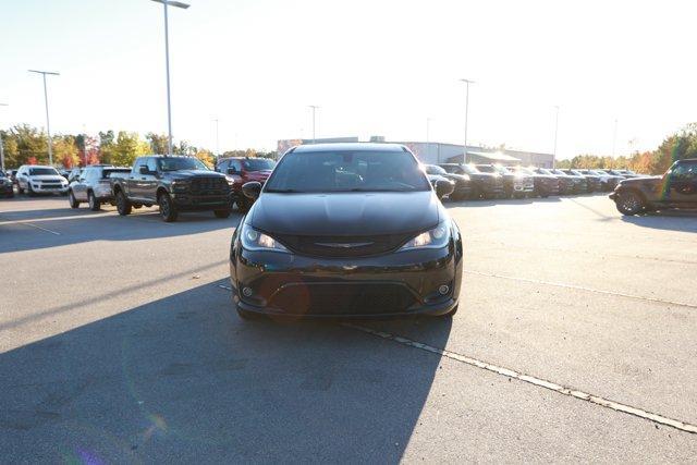 used 2020 Chrysler Pacifica car, priced at $17,990