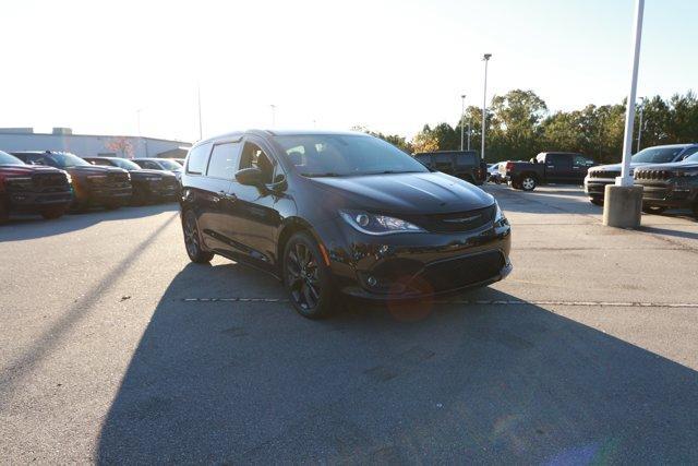 used 2020 Chrysler Pacifica car, priced at $17,990