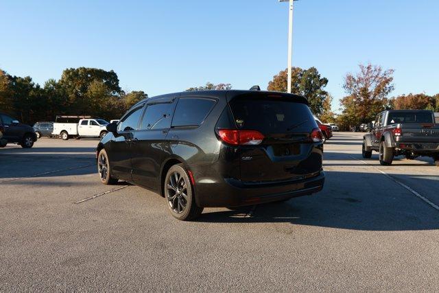 used 2020 Chrysler Pacifica car, priced at $17,990