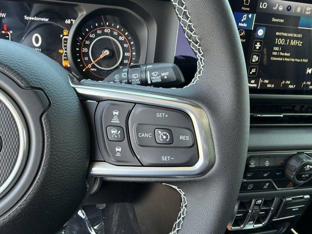new 2025 Jeep Wrangler car, priced at $54,125