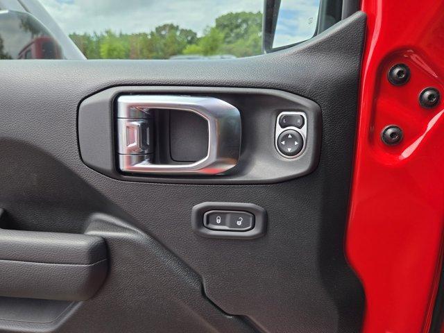 new 2025 Jeep Wrangler car, priced at $56,281