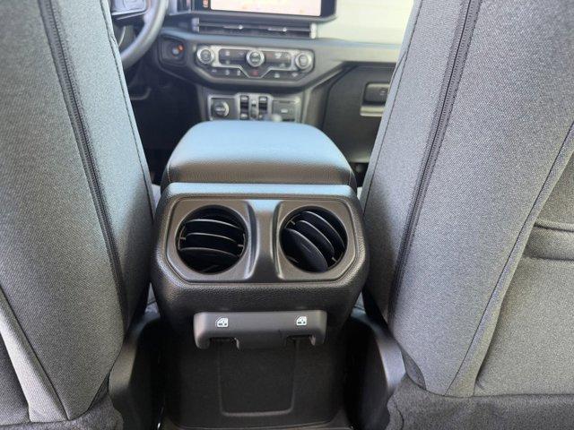 new 2025 Jeep Gladiator car, priced at $43,385