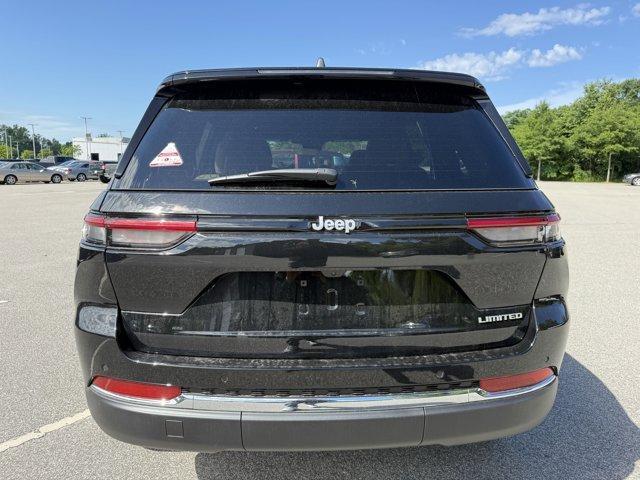 new 2025 Jeep Grand Cherokee car, priced at $42,933
