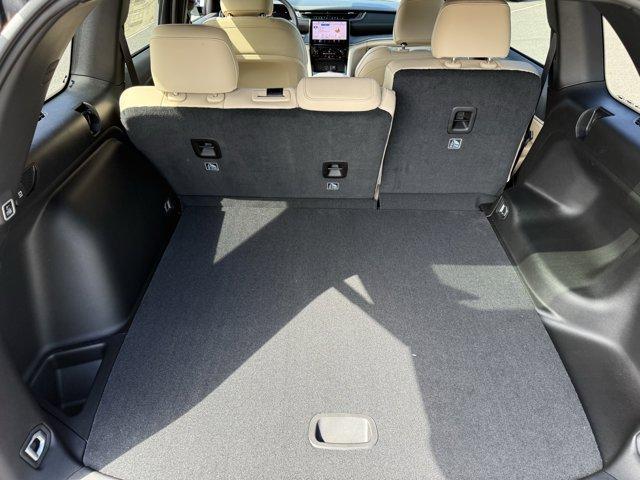 new 2025 Jeep Grand Cherokee car, priced at $42,933