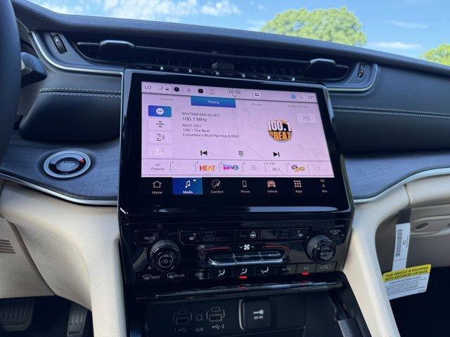 new 2025 Jeep Grand Cherokee car, priced at $42,933