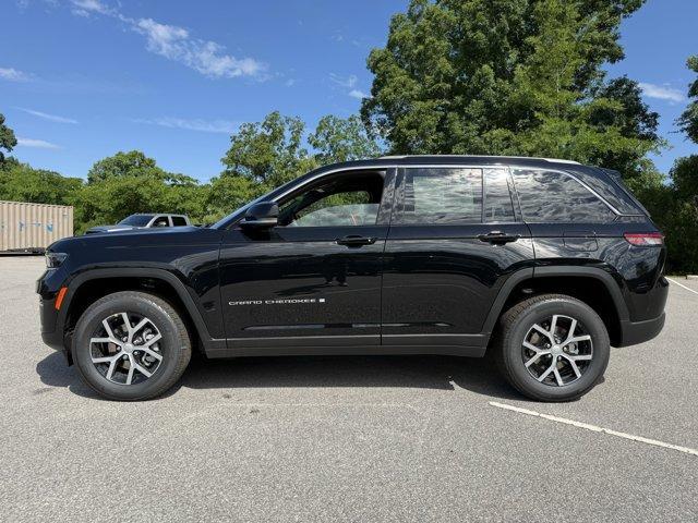 new 2025 Jeep Grand Cherokee car, priced at $42,933