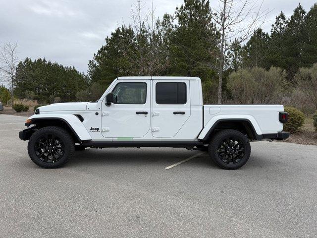 new 2025 Jeep Gladiator car, priced at $40,906