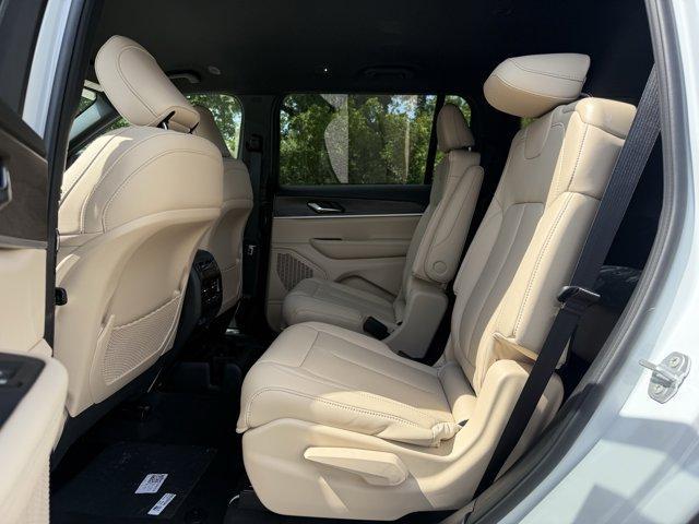 new 2025 Jeep Grand Cherokee L car, priced at $46,900