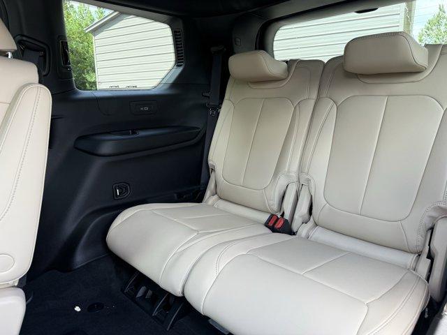 new 2025 Jeep Grand Cherokee L car, priced at $46,900