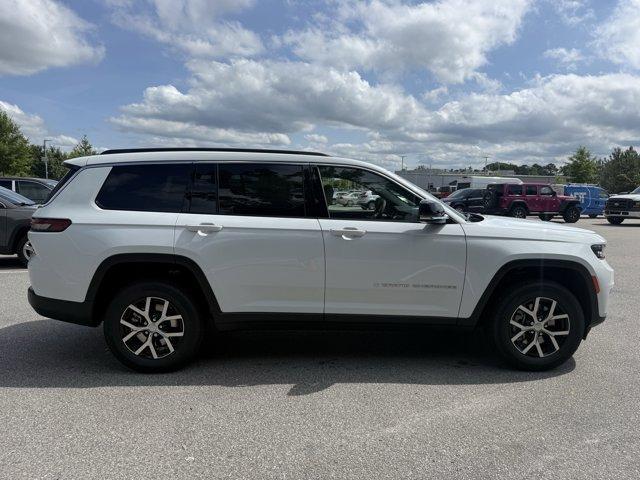 new 2025 Jeep Grand Cherokee L car, priced at $46,900