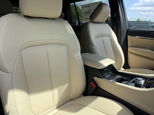 new 2025 Jeep Grand Cherokee L car, priced at $46,900