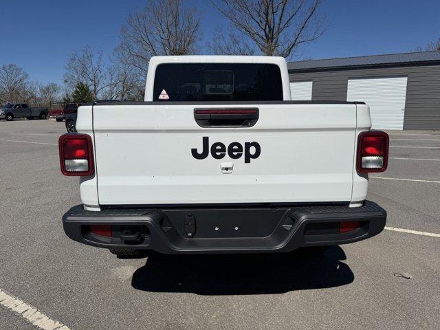 new 2025 Jeep Gladiator car, priced at $42,790