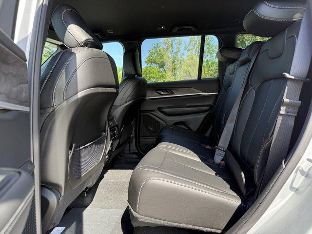new 2025 Jeep Grand Cherokee car, priced at $44,396