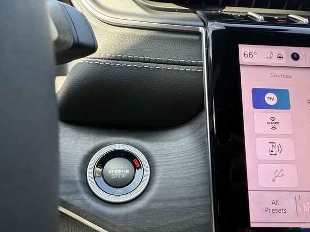 new 2025 Jeep Grand Cherokee car, priced at $44,396