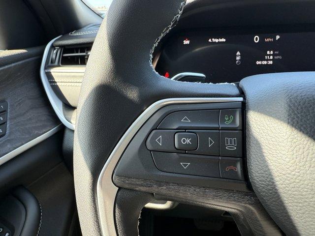 new 2025 Jeep Grand Cherokee car, priced at $48,220