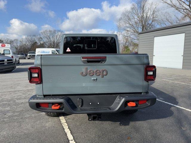 new 2025 Jeep Gladiator car, priced at $53,885