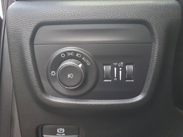 used 2023 Jeep Grand Cherokee car, priced at $32,490