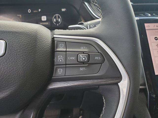 used 2023 Jeep Grand Cherokee car, priced at $32,490