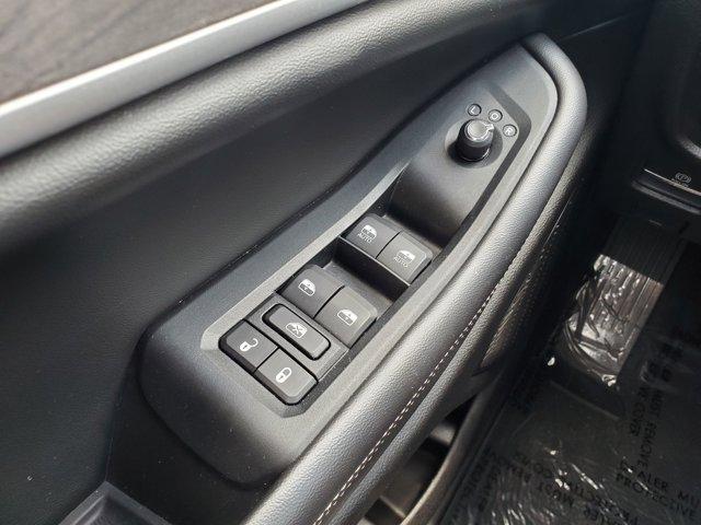 used 2023 Jeep Grand Cherokee car, priced at $32,490
