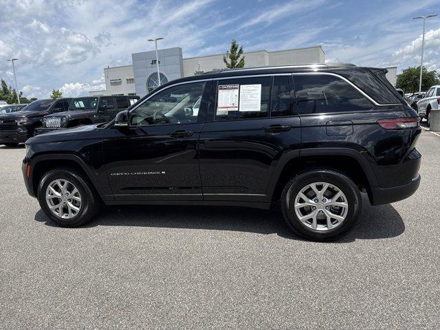 used 2023 Jeep Grand Cherokee car, priced at $34,990