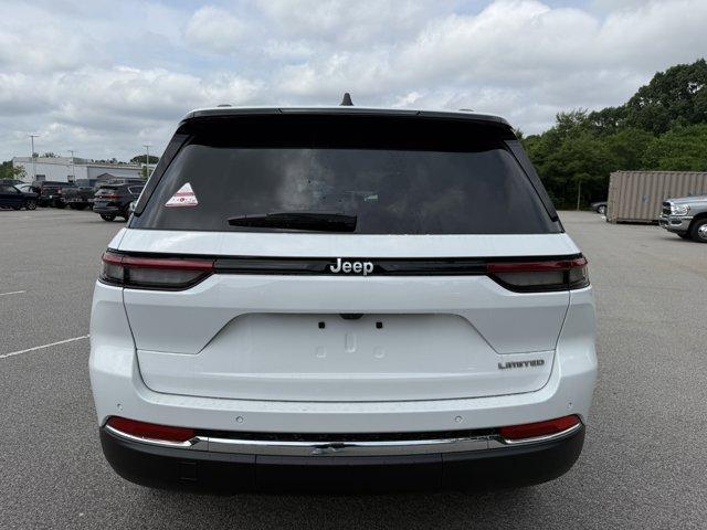 new 2025 Jeep Grand Cherokee car, priced at $42,429