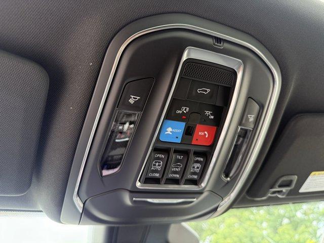 new 2025 Jeep Grand Cherokee L car, priced at $61,585