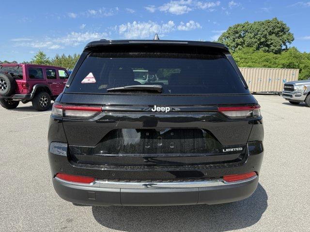 new 2025 Jeep Grand Cherokee car, priced at $43,389