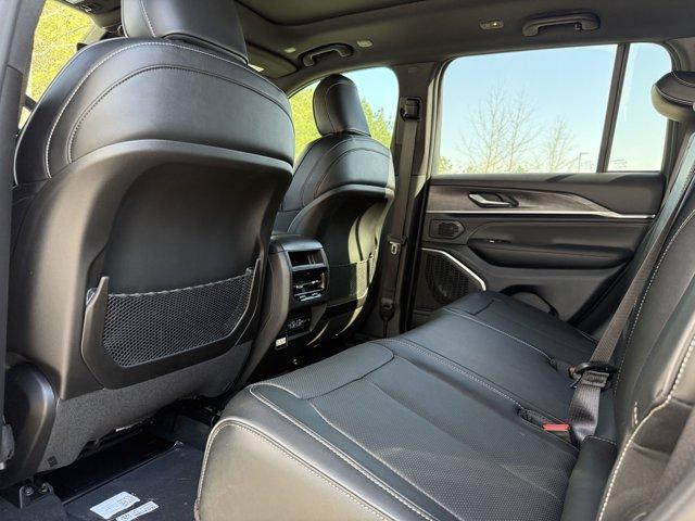 new 2025 Jeep Grand Cherokee car, priced at $58,790