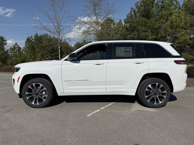 new 2025 Jeep Grand Cherokee car, priced at $58,790
