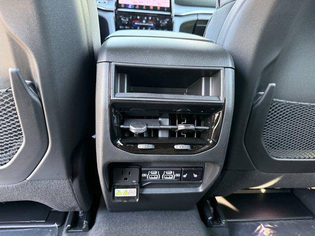 new 2025 Jeep Grand Cherokee car, priced at $58,790
