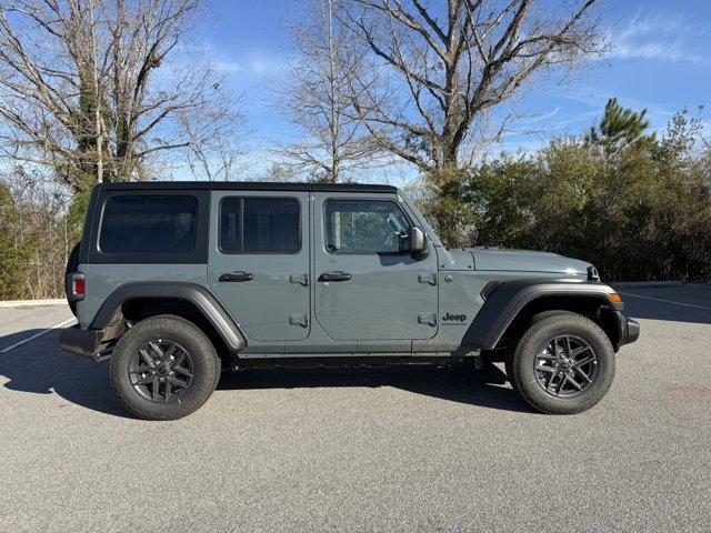 new 2025 Jeep Wrangler car, priced at $46,609