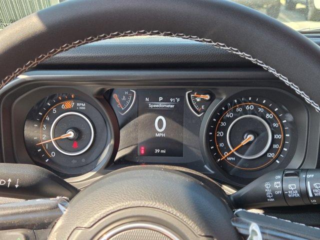 new 2025 Jeep Wrangler car, priced at $41,109