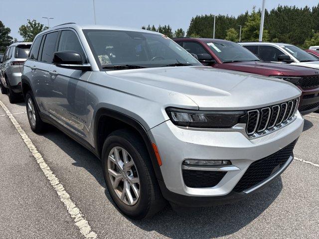 used 2022 Jeep Grand Cherokee car, priced at $27,990