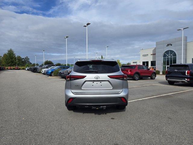 used 2023 Toyota Highlander car, priced at $36,990