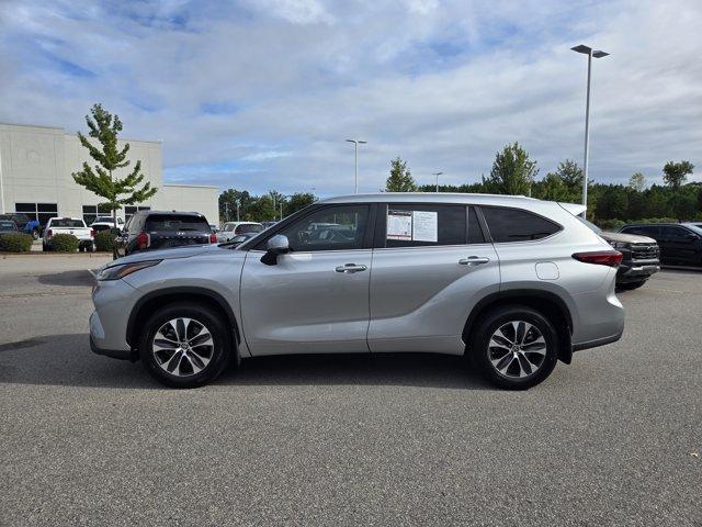 used 2023 Toyota Highlander car, priced at $36,990