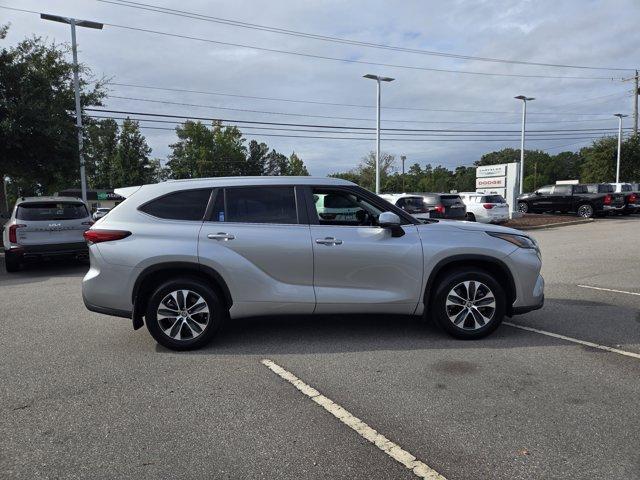 used 2023 Toyota Highlander car, priced at $36,990