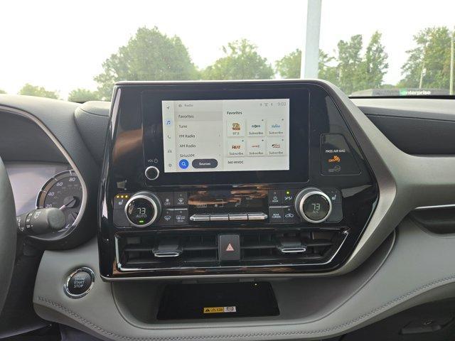 used 2023 Toyota Highlander car, priced at $36,990