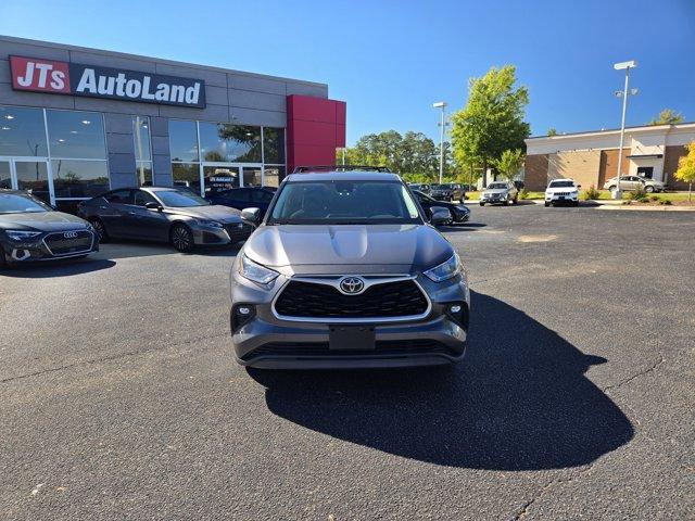 used 2020 Toyota Highlander car, priced at $23,990