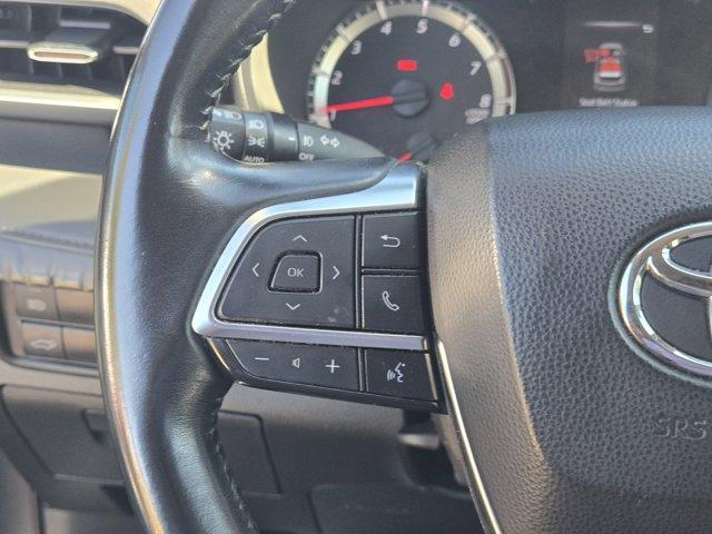 used 2020 Toyota Highlander car, priced at $23,990