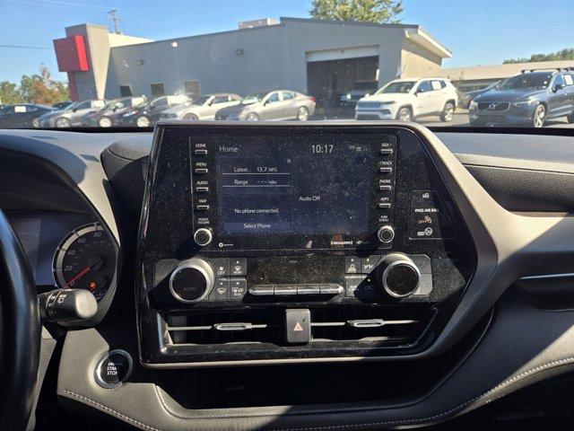 used 2020 Toyota Highlander car, priced at $23,990